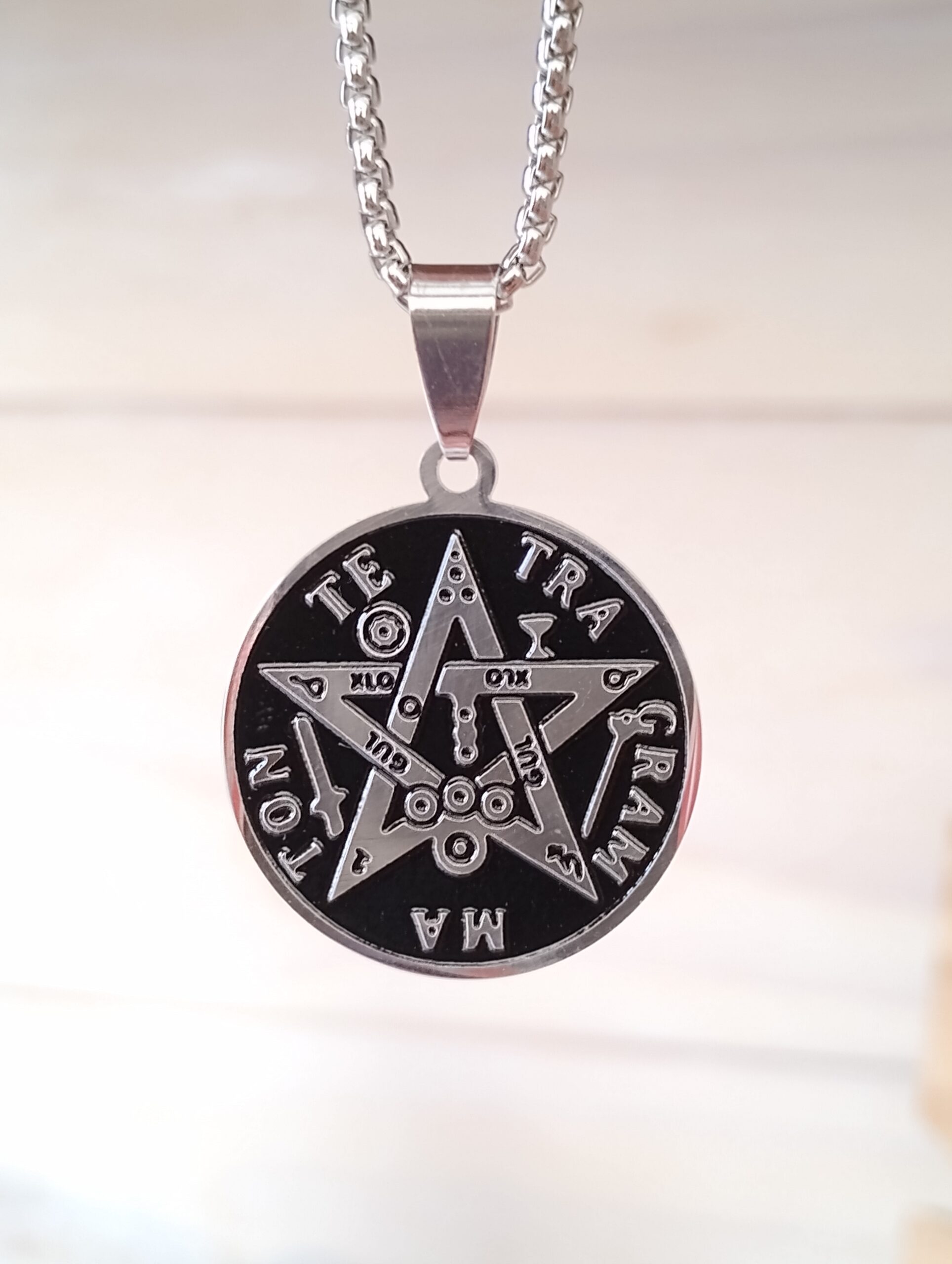 Medalla Tetragrammaton Altar Esotérico