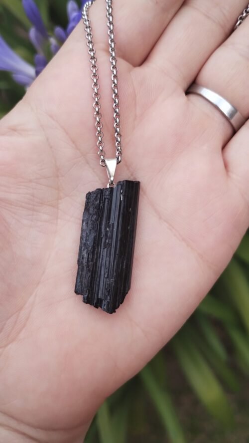 dije turmalina negra