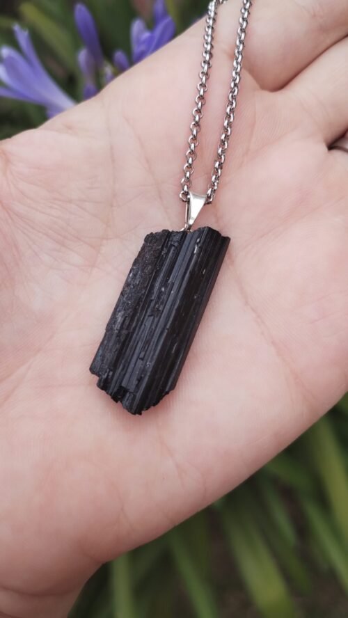 dije turmalina negra